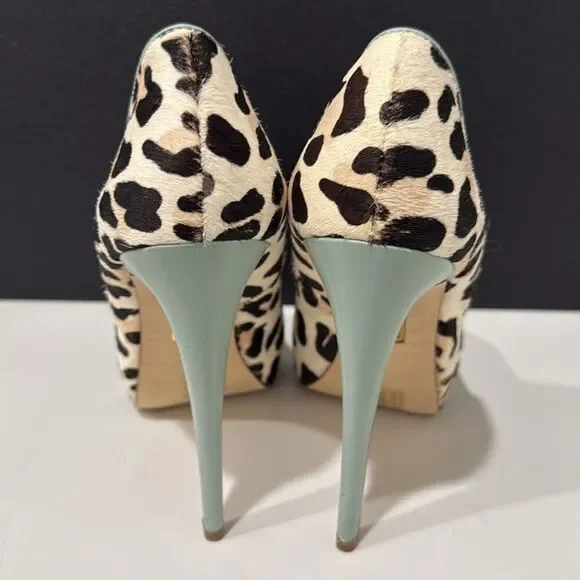 Women’s Heels - Picture 4 of 12